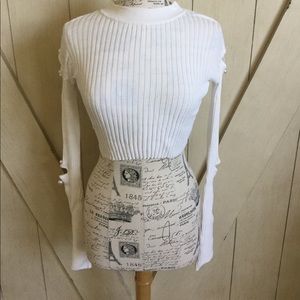 ➖Rehab Pearl Cropped Sweater➖